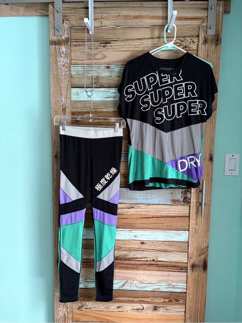 RARE Superdry Sport Reflective 2 Piece Workout Set Top S Leggings US 6
